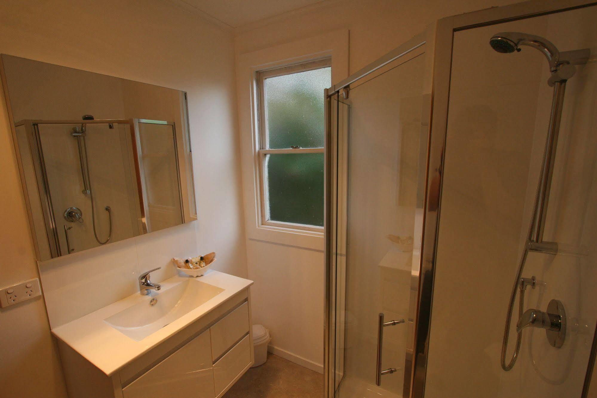 Cedar Cottages Blackmans Bay Екстериор снимка