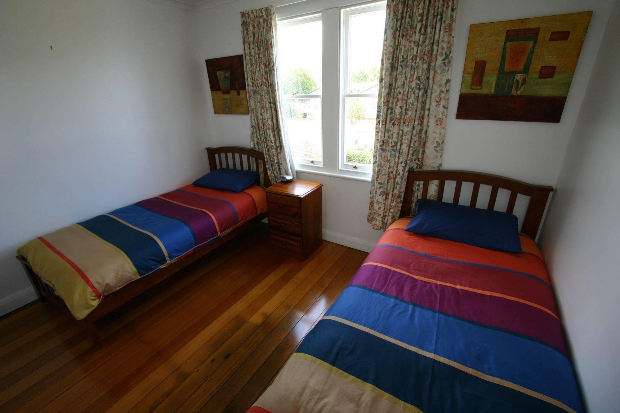 Cedar Cottages Blackmans Bay Екстериор снимка